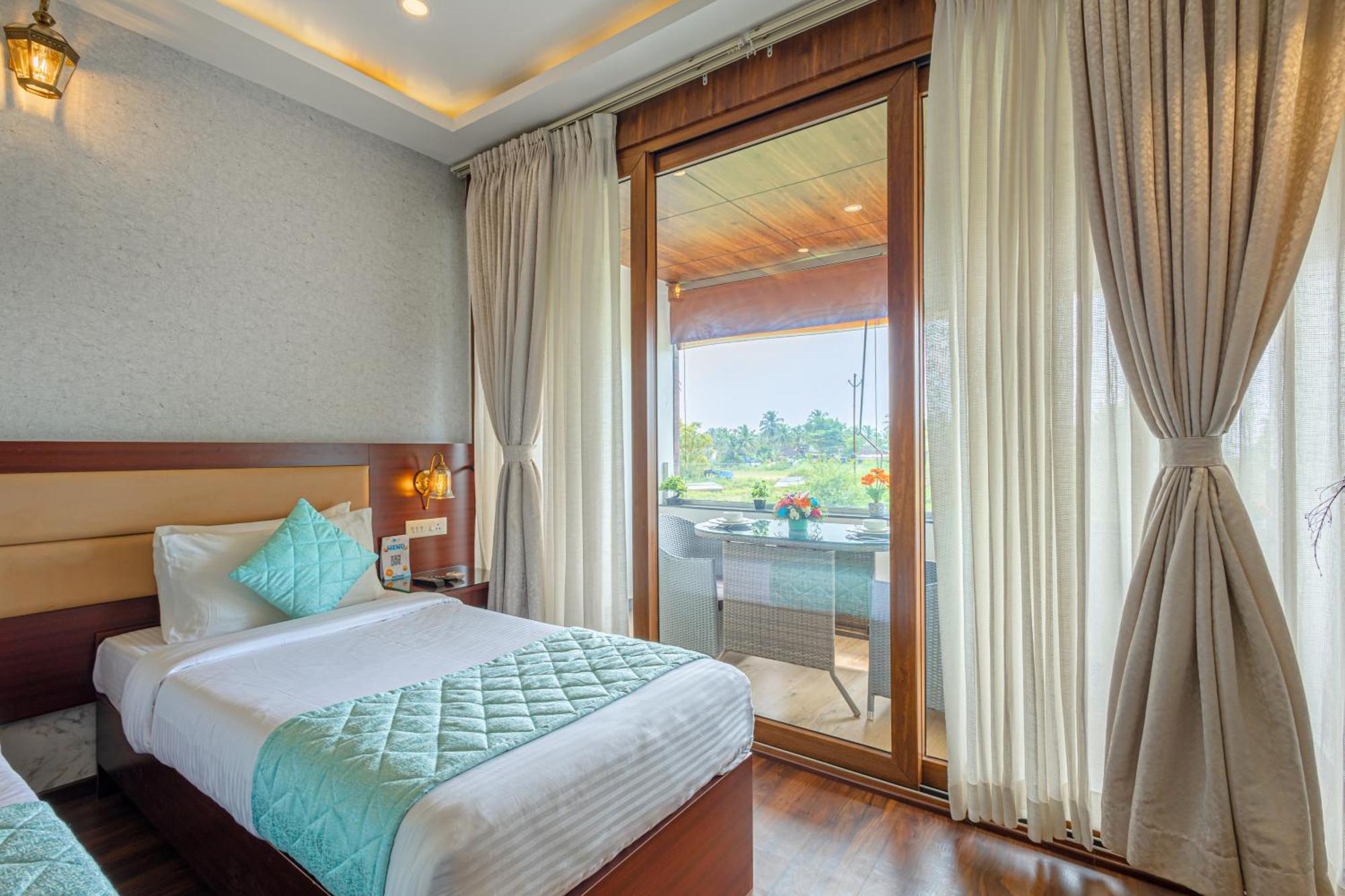 Salcete Beach Resort Colva Exterior foto