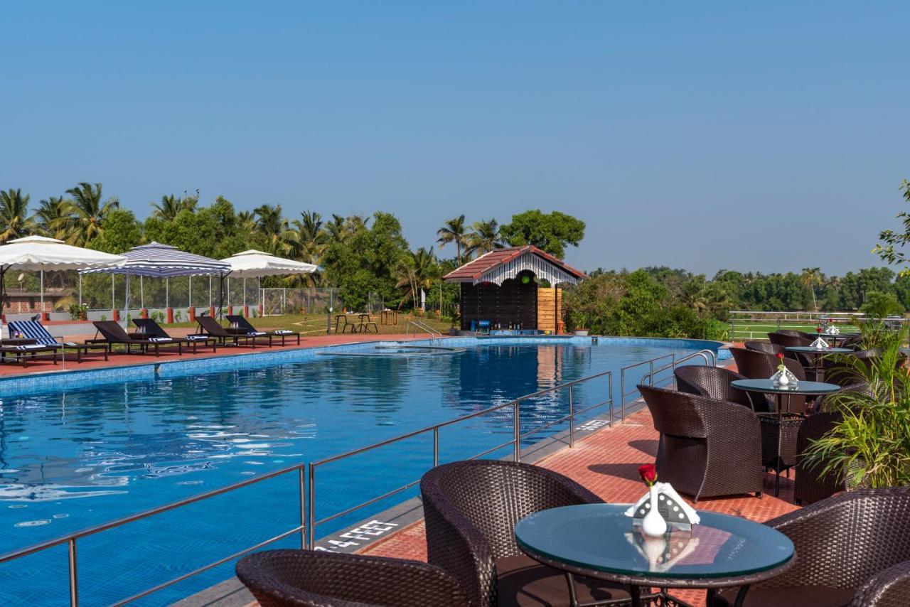 Salcete Beach Resort Colva Exterior foto