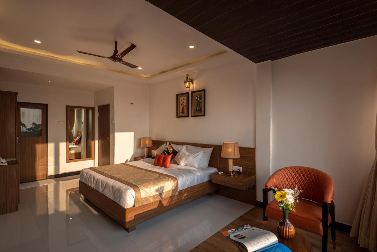 Salcete Beach Resort Colva Exterior foto
